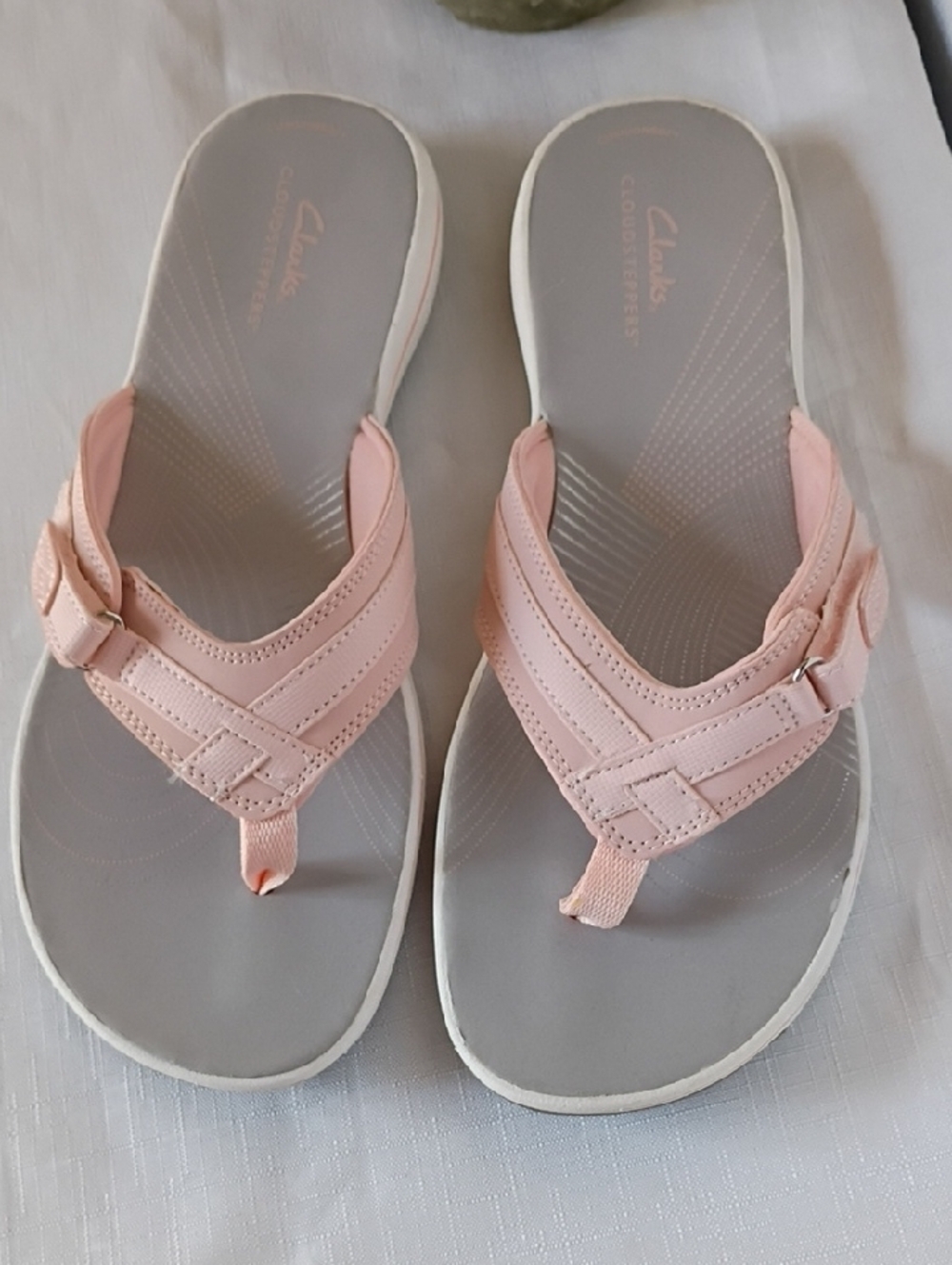 Clarks Women's Light Pink Toe-Post Sandals Size 11 - Picture 8 of 9